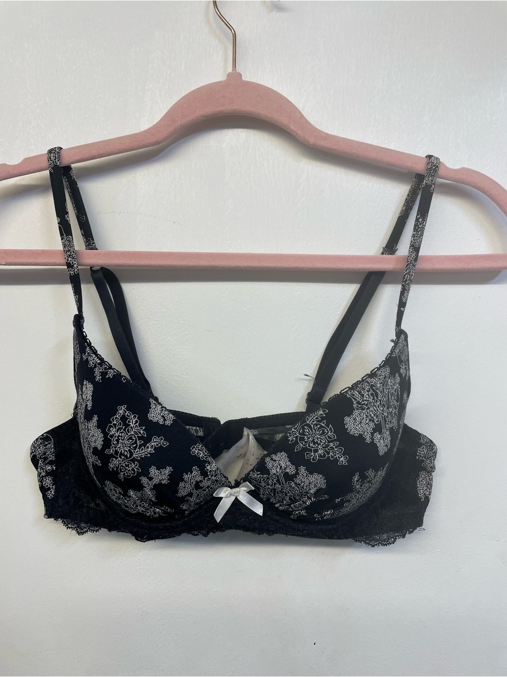 Black Floral Lace-Trim Push-Up Bra